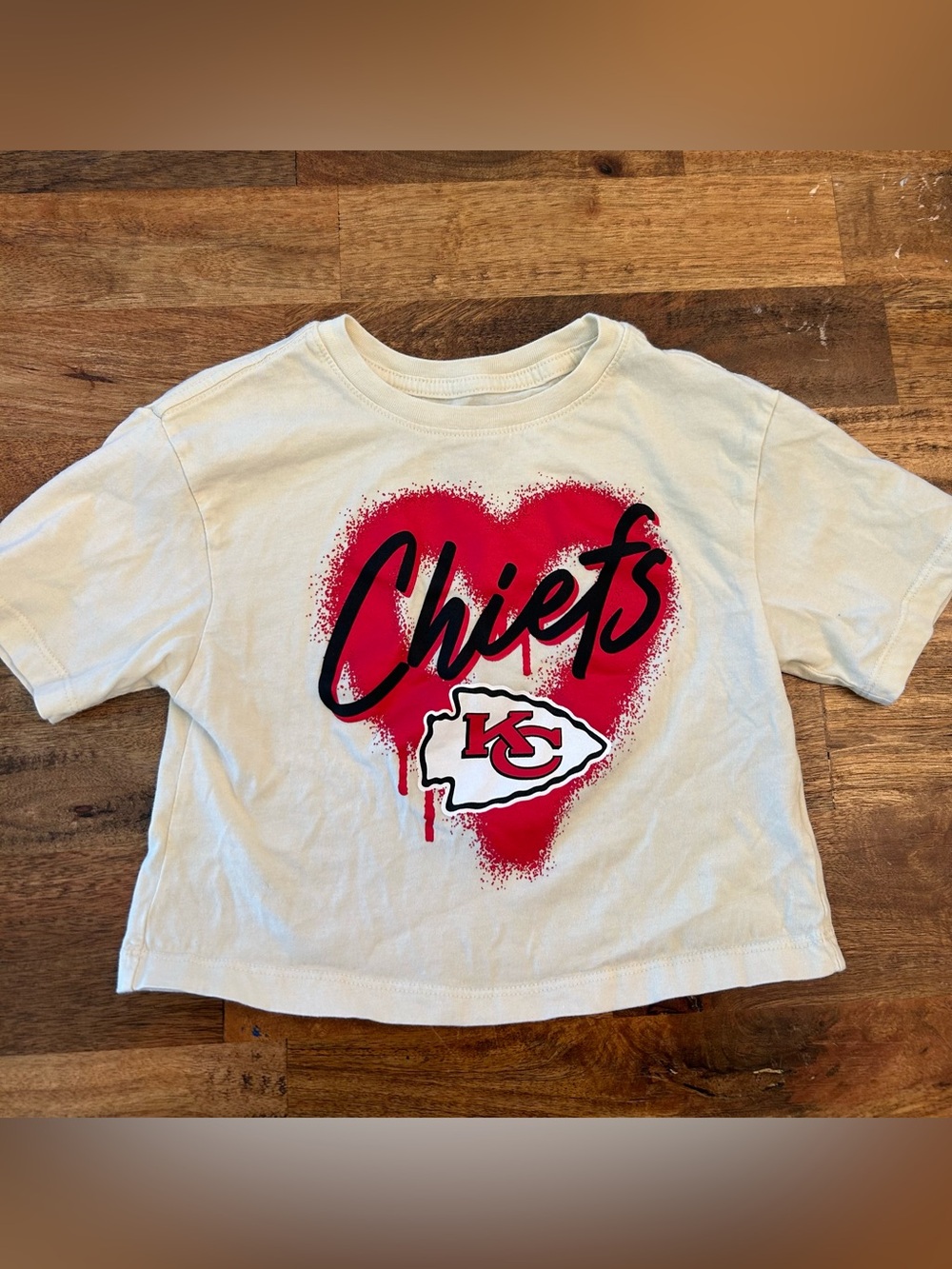 Kansas City Chiefs Girls Heart Graphic Crop T-Shirt Size 7/8 NFL